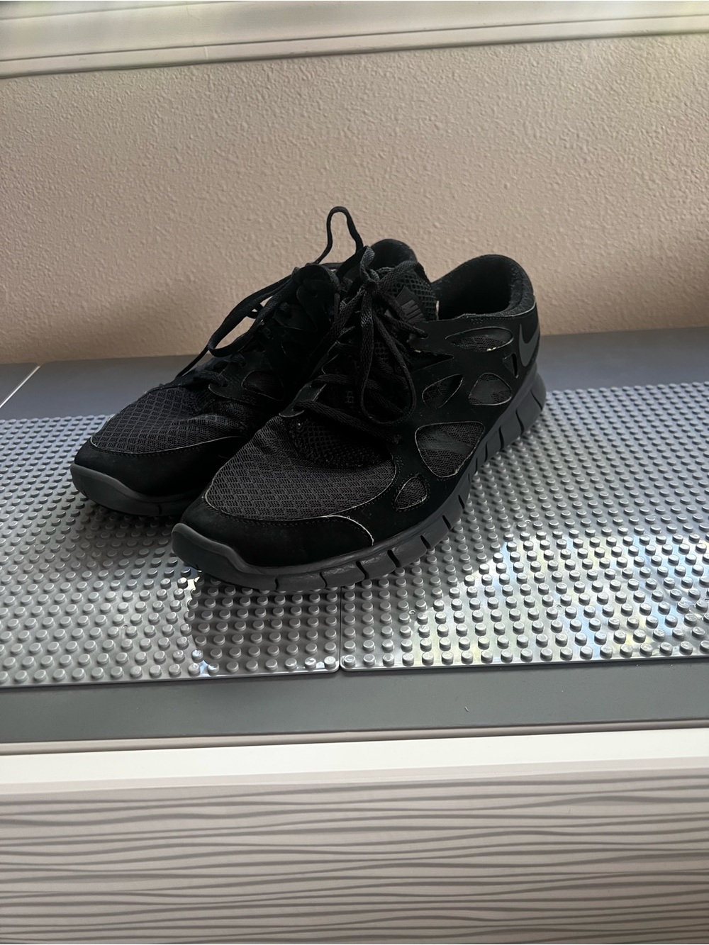 Nike Free Run 2 athletic Lace-Up Training Sneakers